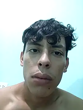 Maicol Garcia online show from 10/15/25, 02:10