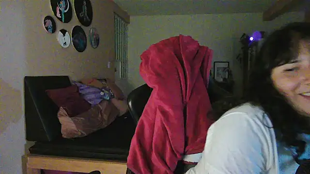 GinnyDelice online show from 09/12/25, 02:01