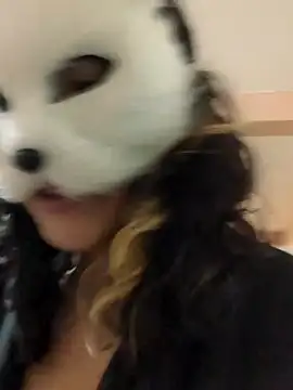 GinnyDelice online show from 02/21/25, 06:07