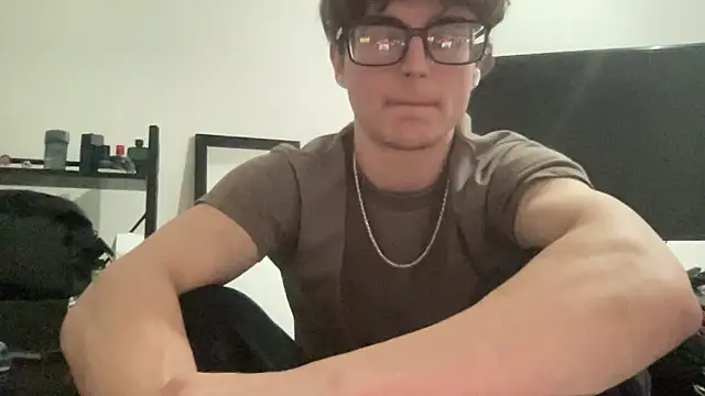 Snapshot of ryan_28747 chatting on 02/16/26, 04:22 ryan 28747 online show from 02/16/26, 04:22