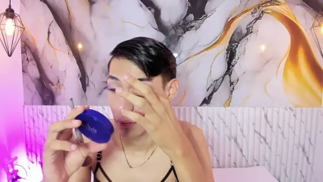 Snapshot of JackeOwens chatting on 12/03/25, 11:53 JackeOwens online show from 12/03/25, 11:53