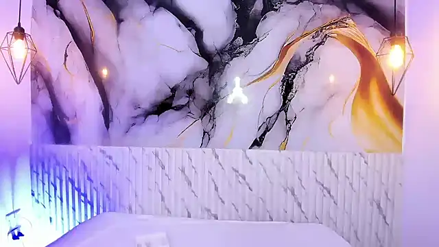 Snapshot of JackeOwens chatting on 10/21/25, 12:04 JackeOwens online show from 10/21/25, 12:04