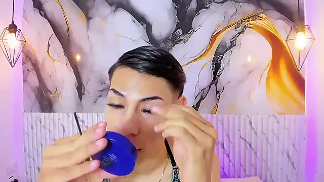 Snapshot of JackeOwens chatting on 11/18/25, 11:57 JackeOwens online show from 11/18/25, 11:57