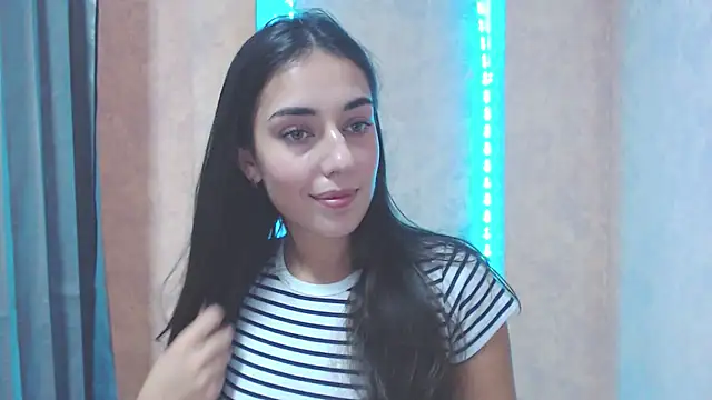 Lovelllyy online show from 09/28/25, 10:55