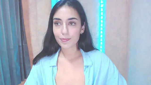 Lovelllyy online show from 10/08/25, 11:12