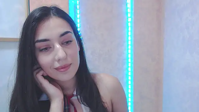 Lovelllyy online show from 02/09/25, 09:47