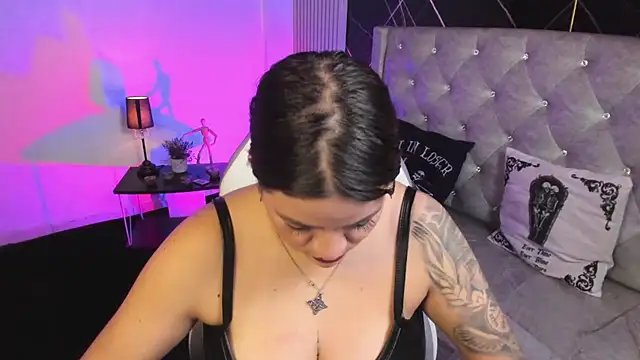 victoria  floyd online show from 02/07/26, 02:58