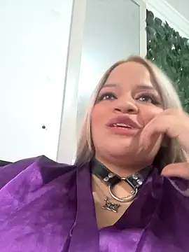 Snapshot of victoria__floyd chatting on 11/20/25, 09:47 victoria floyd online show from 11/20/25, 09:47