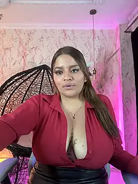 Snapshot of victoria__floyd chatting on 03/04/25, 11:32 victoria floyd online show from 03/04/25, 11:32