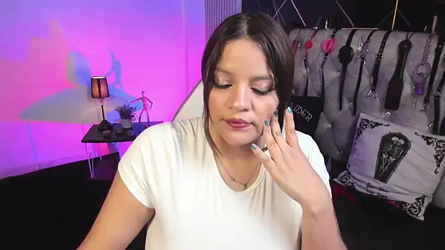 victoria  floyd online show from 02/11/26, 08:52