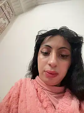 majdolin78 online show from 02/18/25, 02:49