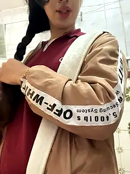 Snapshot of majdolin78 chatting on 12/22/25, 09:20 majdolin78 online show from 12/22/25, 09:20