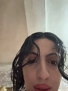 Snapshot of majdolin78 chatting on 02/11/26, 11:21 majdolin78 online show from 02/11/26, 11:21