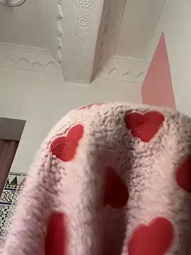 Snapshot of majdolin78 chatting on 02/01/26, 10:57 majdolin78 online show from 02/01/26, 10:57