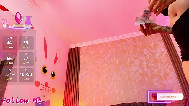 Aurora thomas  1 online show from 03/02/25, 02:15