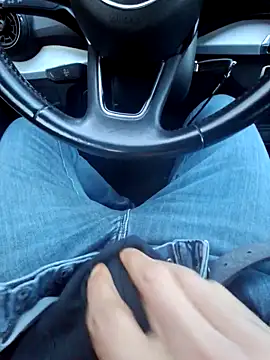 Nzino1983 online show from 03/31/26, 04:53