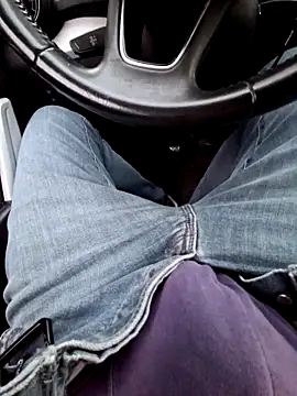 Nzino1983 online show from 04/14/26, 05:18