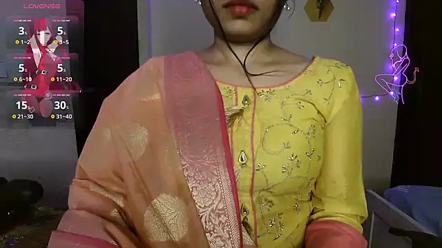 Snapshot of night_queen07 chatting on 12/02/25, 06:42 night queen07 online show from 12/02/25, 06:42