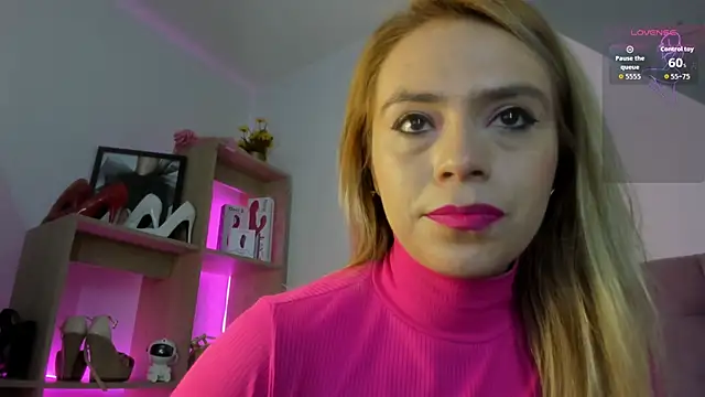 RayaCarr  online show from 01/10/26, 01:06