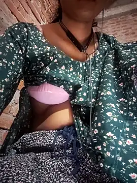 Snapshot of Sexy_Tanya69 chatting on 11/06/25, 01:53 Sexy Tanya69 online show from 11/06/25, 01:53