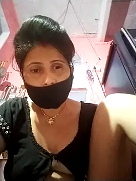Snapshot of Bhavya_Bhan chatting on 10/16/25, 06:05 Bhavya Bhan online show from 10/16/25, 06:05