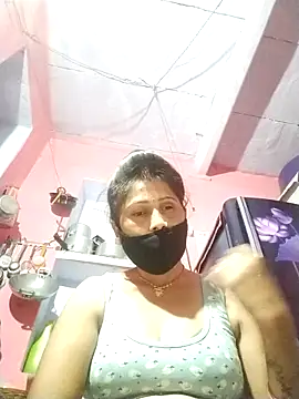 Snapshot of Bhavya_Bhan chatting on 10/13/25, 12:12 Bhavya Bhan online show from 10/13/25, 12:12