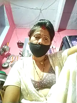 Snapshot of Bhavya_Bhan chatting on 10/11/25, 12:33 Bhavya Bhan online show from 10/11/25, 12:33