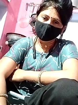 Snapshot of Bhavya_Bhan chatting on 03/04/25, 05:03 Bhavya Bhan online show from 03/04/25, 05:03