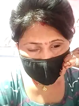 Snapshot of Bhavya_Bhan chatting on 02/17/25, 08:49 Bhavya Bhan online show from 02/17/25, 08:49