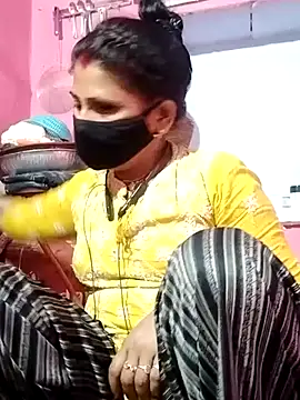 Snapshot of Bhavya_Bhan chatting on 03/02/25, 03:02 Bhavya Bhan online show from 03/02/25, 03:02