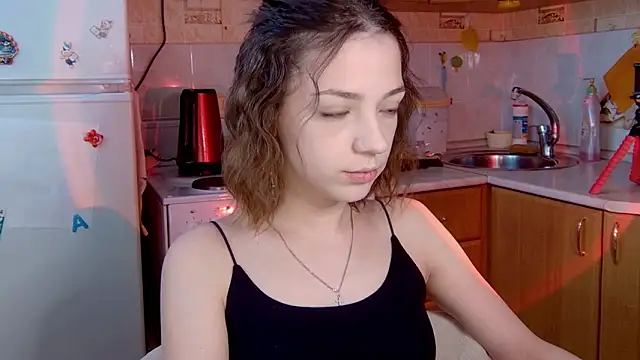 Snapshot of PamBeesly chatting on 02/08/26, 08:23 PamBeesly online show from 02/08/26, 08:23