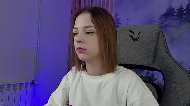 PamBeesly online show from 11/27/25, 09:10