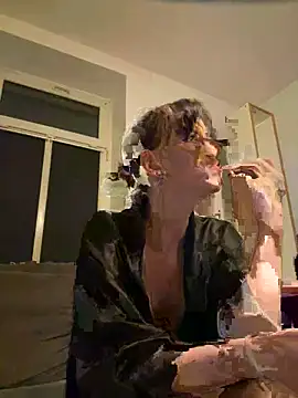 Ciara2004 online show from 11/21/25, 04:39