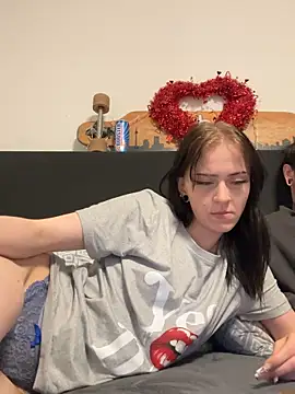 Ciara2004 online show from 04/16/26, 09:39