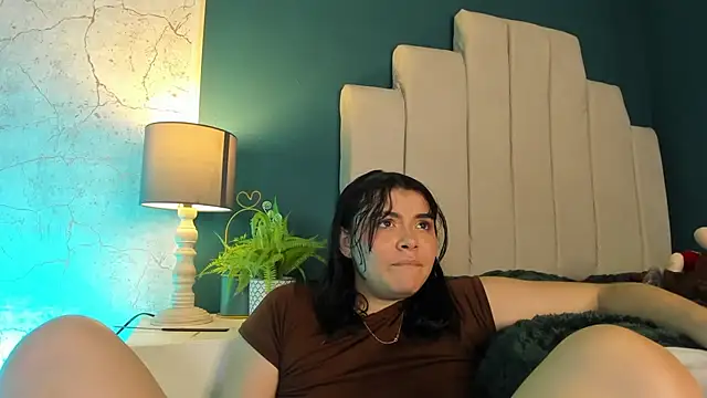 Zoe Cheshire online show from 02/28/25, 06:32