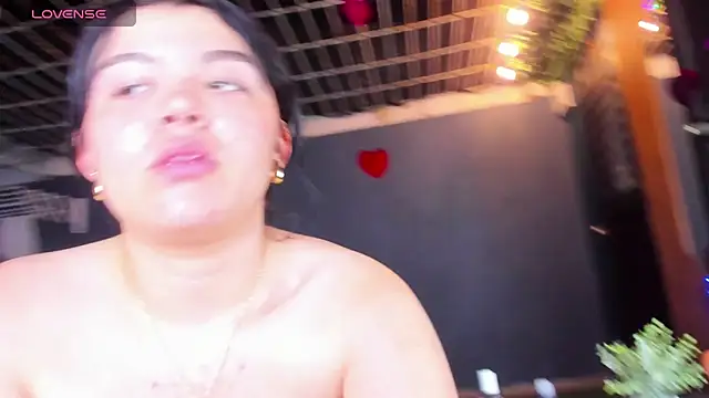 Zoe Cheshire online show from 02/15/25, 12:04