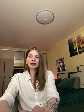 ReginaSparkle online show from 02/26/25, 01:25