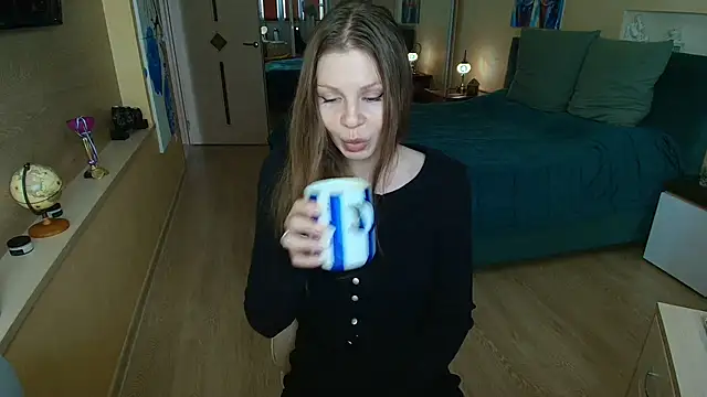 ReginaSparkle online show from 06/15/26, 06:46