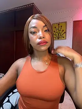 Snapshot of SaraYedid17 chatting on 12/02/25, 07:21 SaraYedid17 online show from 12/02/25, 07:21