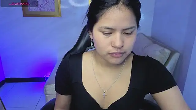 Snapshot of Paulette_v chatting on 06/09/26, 01:12 Paulette v online show from 06/09/26, 01:12