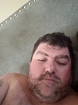 Rcraigue4 online show from 11/02/25, 04:23