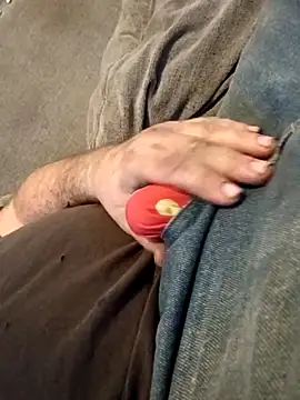 Rcraigue4 online show from 11/12/25, 09:29