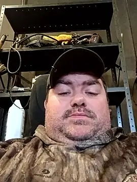 Rcraigue4 online show from 10/24/25, 08:52