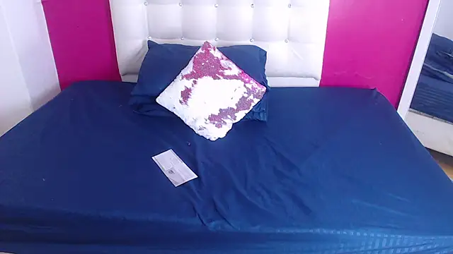 tinyy whore18 online show from 10/22/25, 04:06