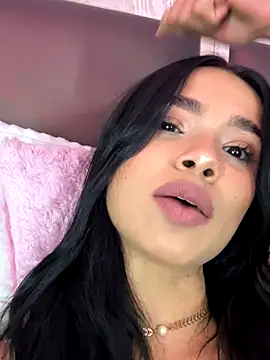 Bella Smiith  online show from 11/27/25, 07:36