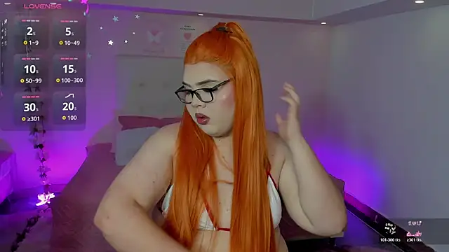 Snapshot of ScarlettDreamss7 chatting on 11/19/25, 12:27 ScarlettDreamss7 online show from 11/19/25, 12:27