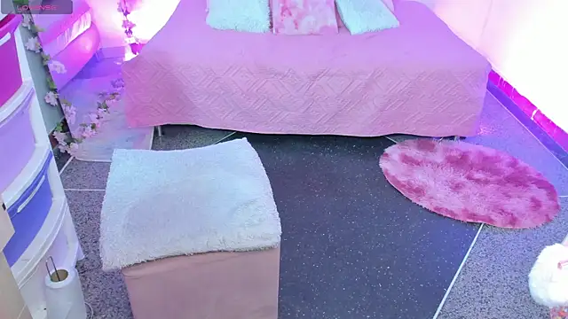 ScarlettDreamss7 online show from 12/19/25, 11:34