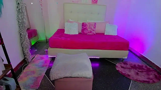 ScarlettDreamss7 online show from 09/09/25, 02:10