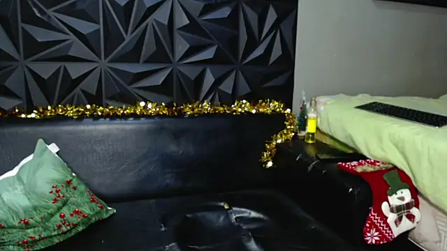 Snapshot of Jacob_Beckett chatting on 12/18/25, 09:40 Jacob Beckett online show from 12/18/25, 09:40