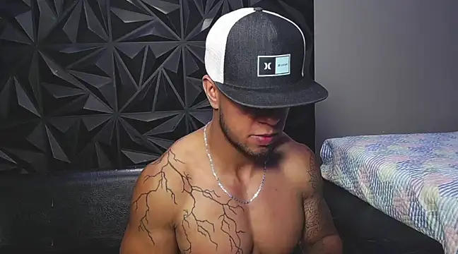 Snapshot of Jacob_Beckett chatting on 02/18/25, 02:59 Jacob Beckett online show from 02/18/25, 02:59